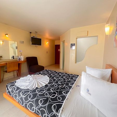 Auto Hotel Mediterraneo 贾拉普 外观 照片