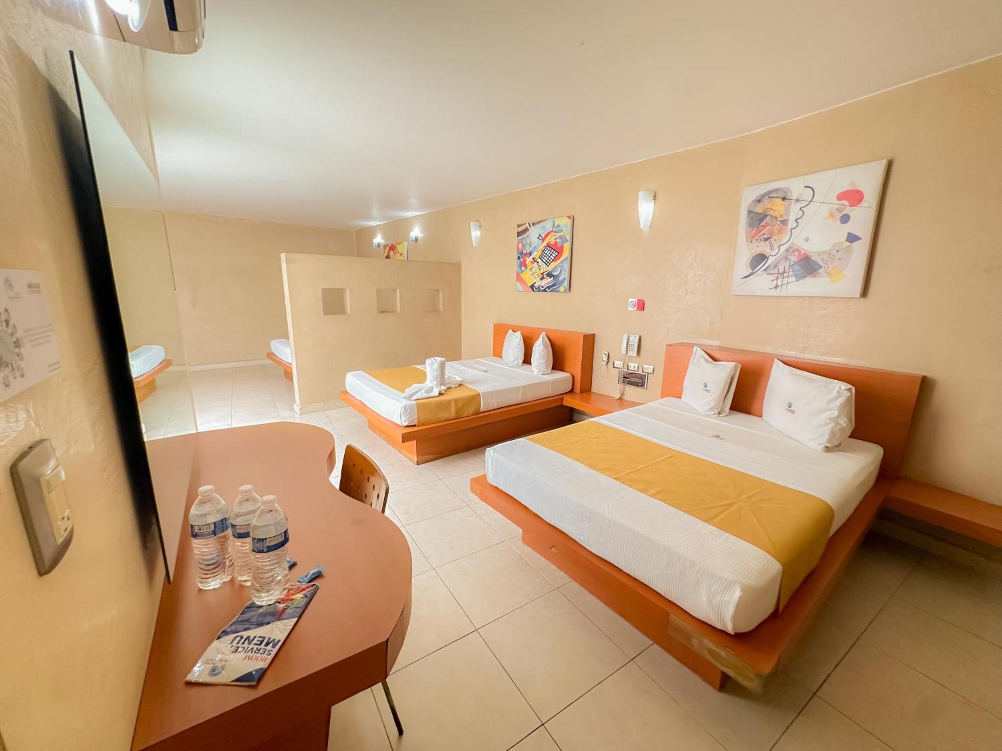 Auto Hotel Mediterraneo 贾拉普 外观 照片